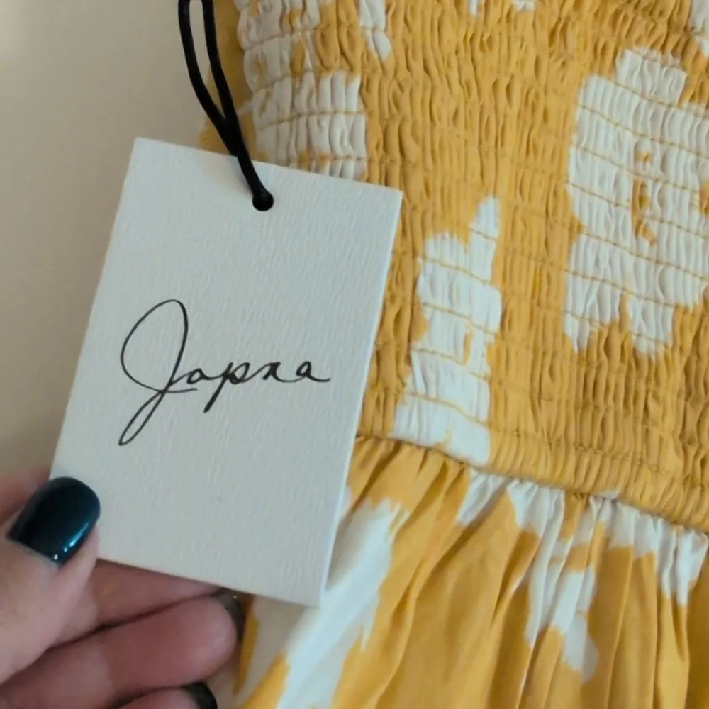 Yellow and White Floral Sundress with Tie Straps - Picture 12 of 15